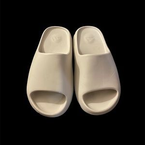 Adidas Yeezy Slides Slide Bone Size 7 US No Box